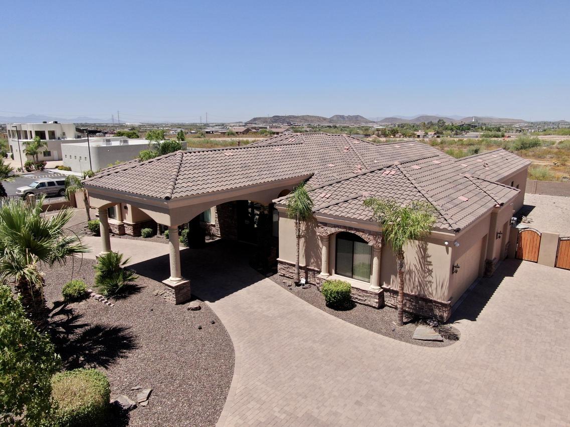 25514 N 7th Ave., Phoenix, AZ 85085