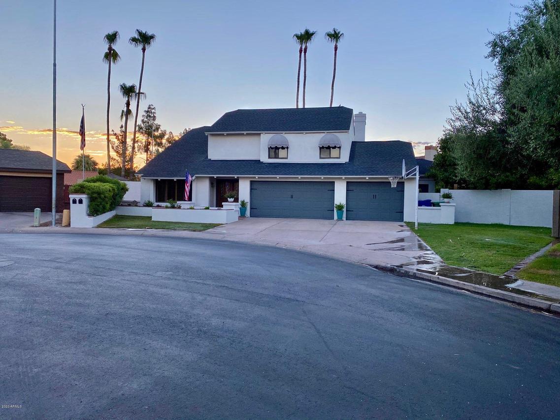 2237 S Catarina Cir., Mesa, AZ 85202