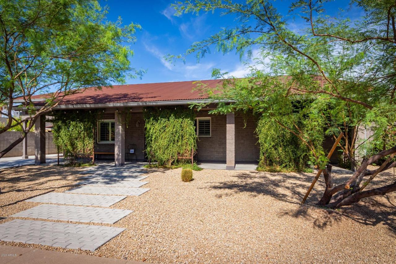2033 S La Rosa Dr., Tempe, AZ 85282