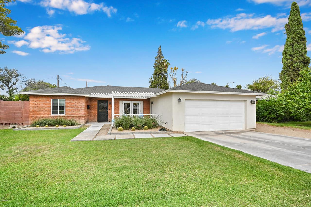 1821 E San Miguel Ave., Phoenix, AZ 85016