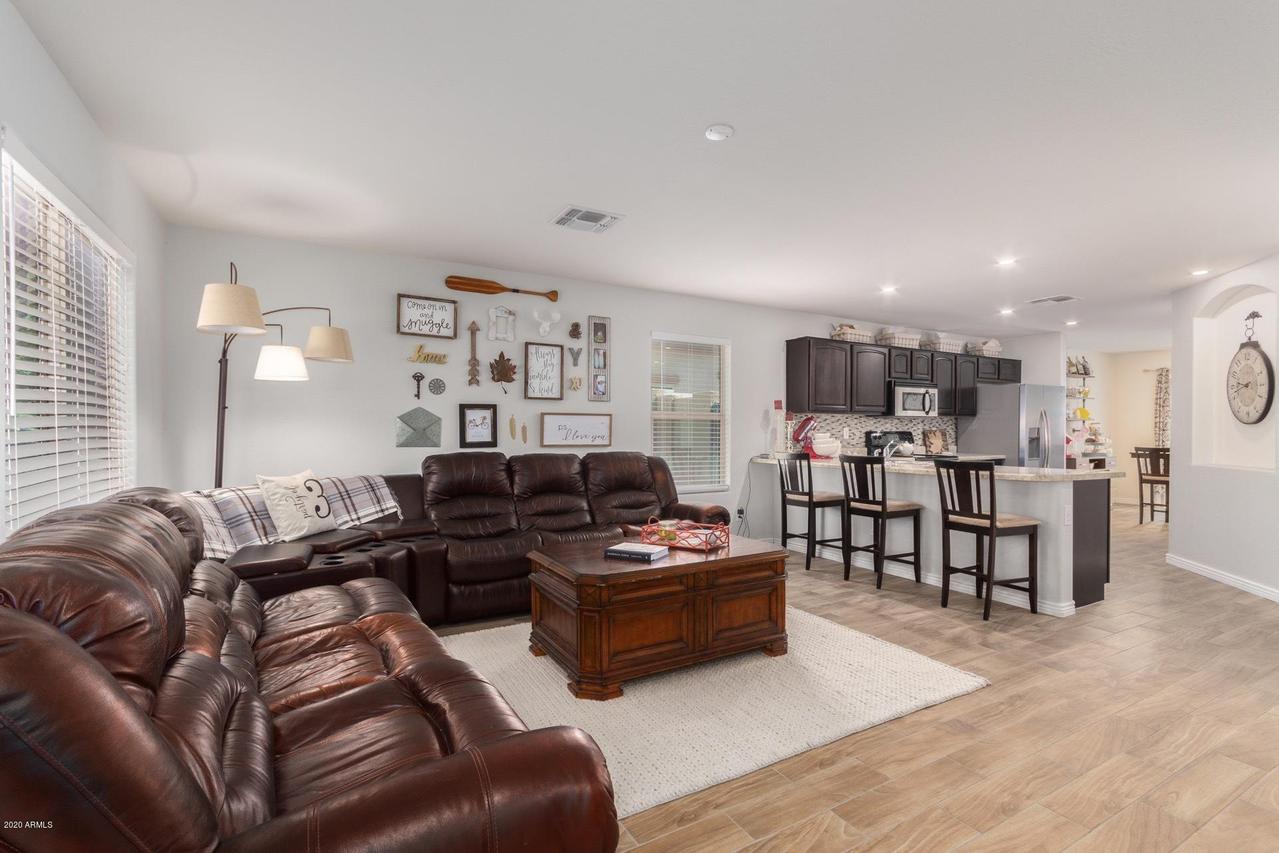 2573 S Powell Rd., Apache Junction, AZ 85119