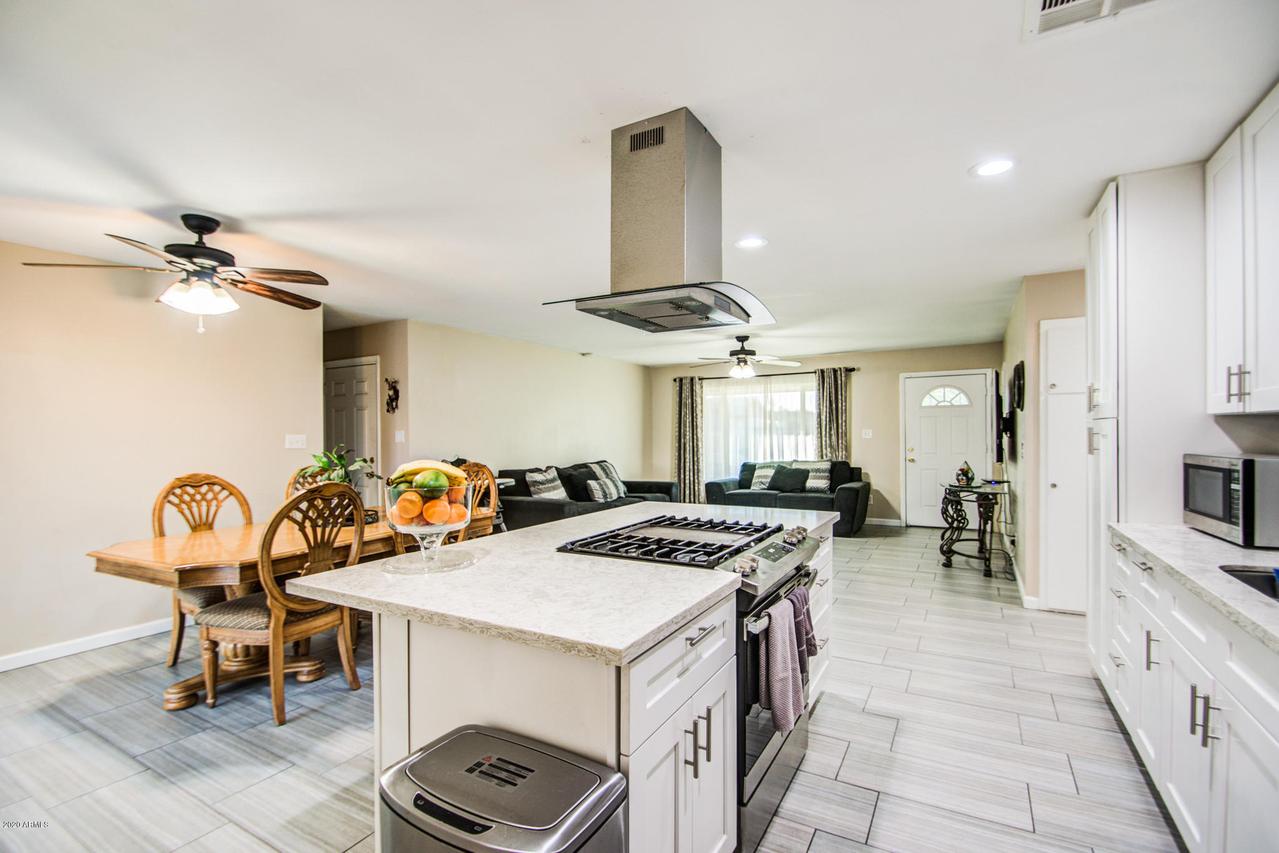 4611 W Rose Ln., Glendale, AZ 85301