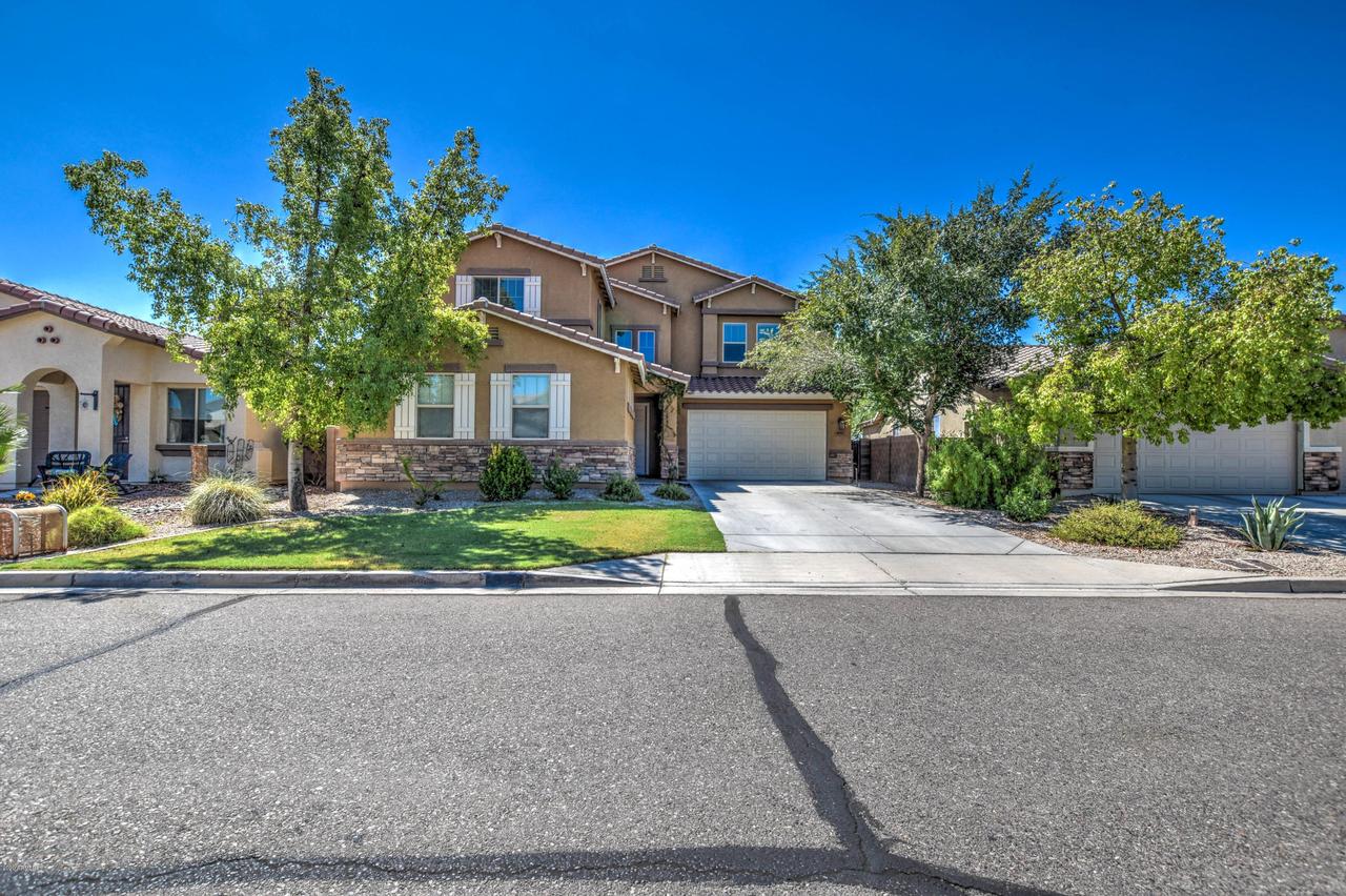 1033 E Pasture Canyon Dr., San Tan Valley, AZ 85143