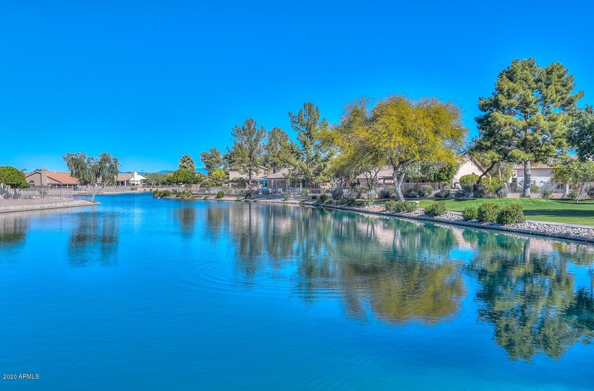 19542 N 107th Dr., Sun City, AZ 85373