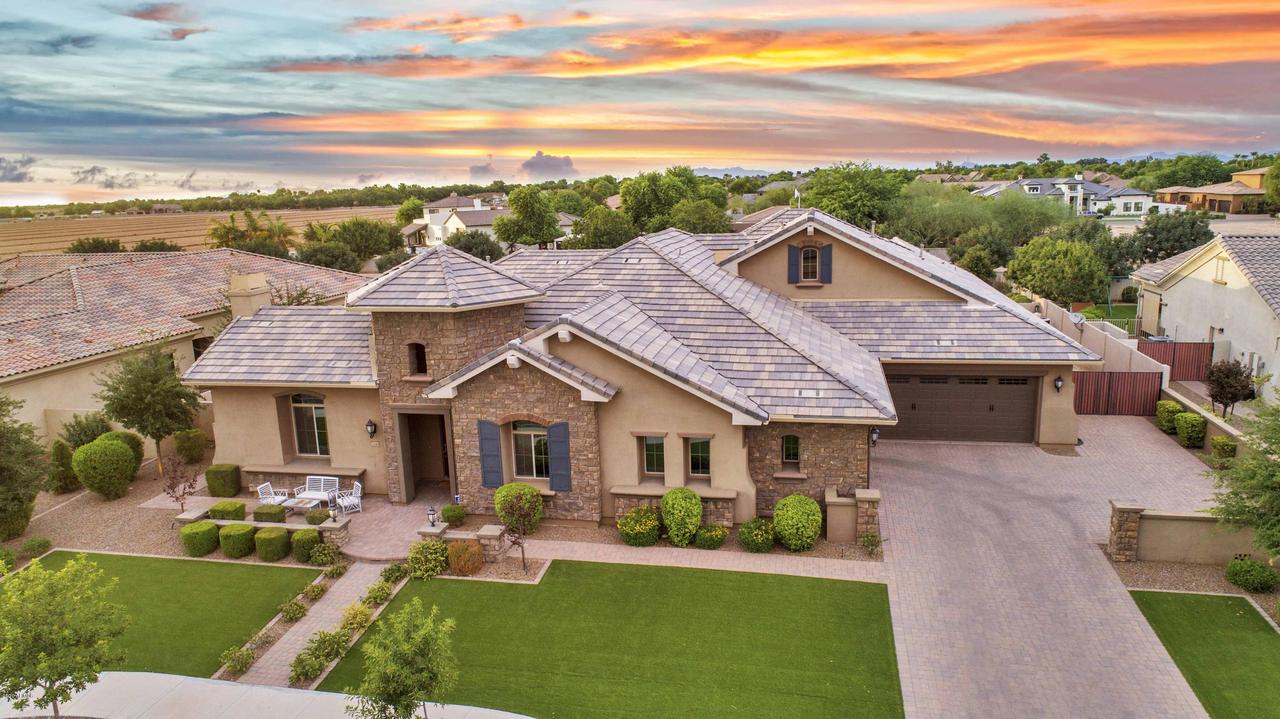 2040 E Aris Dr., Gilbert, AZ 85298