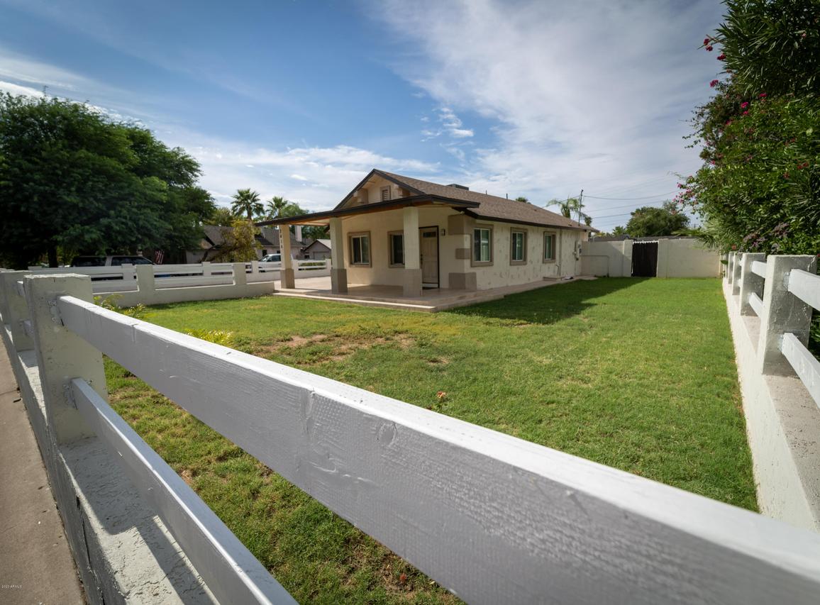 3410 E Cambridge Ave., Phoenix, AZ 85008