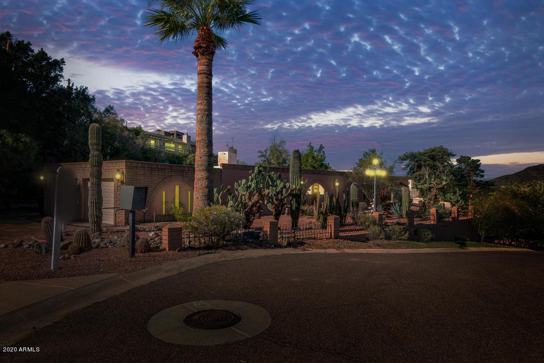 1757 E Sunnyslope Ln., Phoenix, AZ 85020