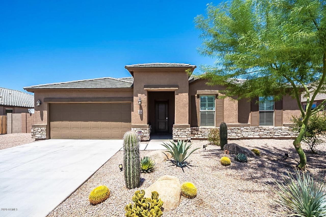 9220 W Denton Ln., Glendale, AZ 85305