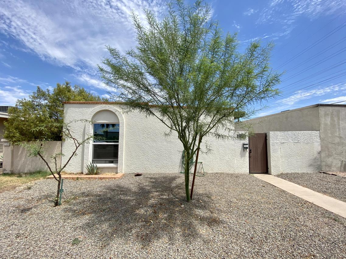308 W Pebble Beach Dr., Tempe, AZ 85282