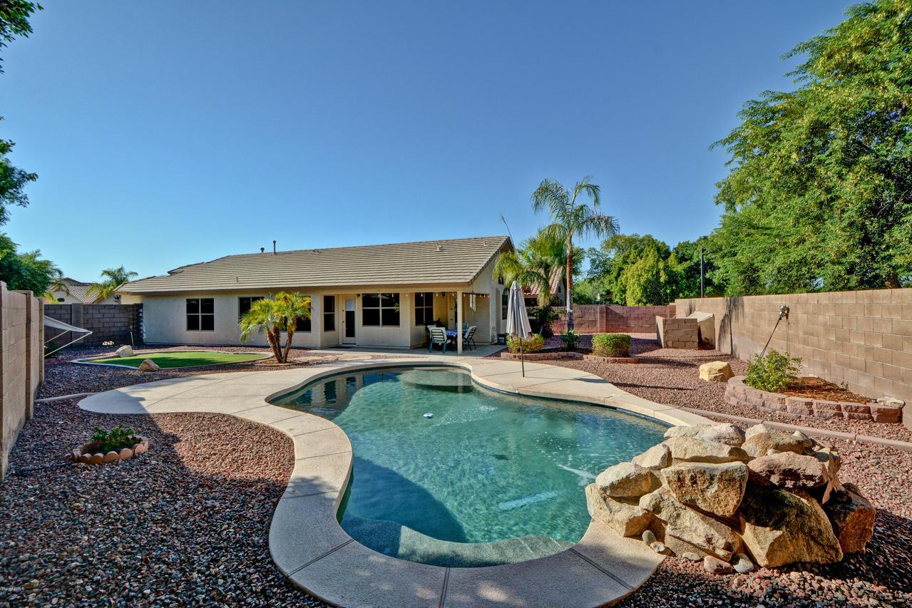 22740 N 102nd Ln., Peoria, AZ 85383