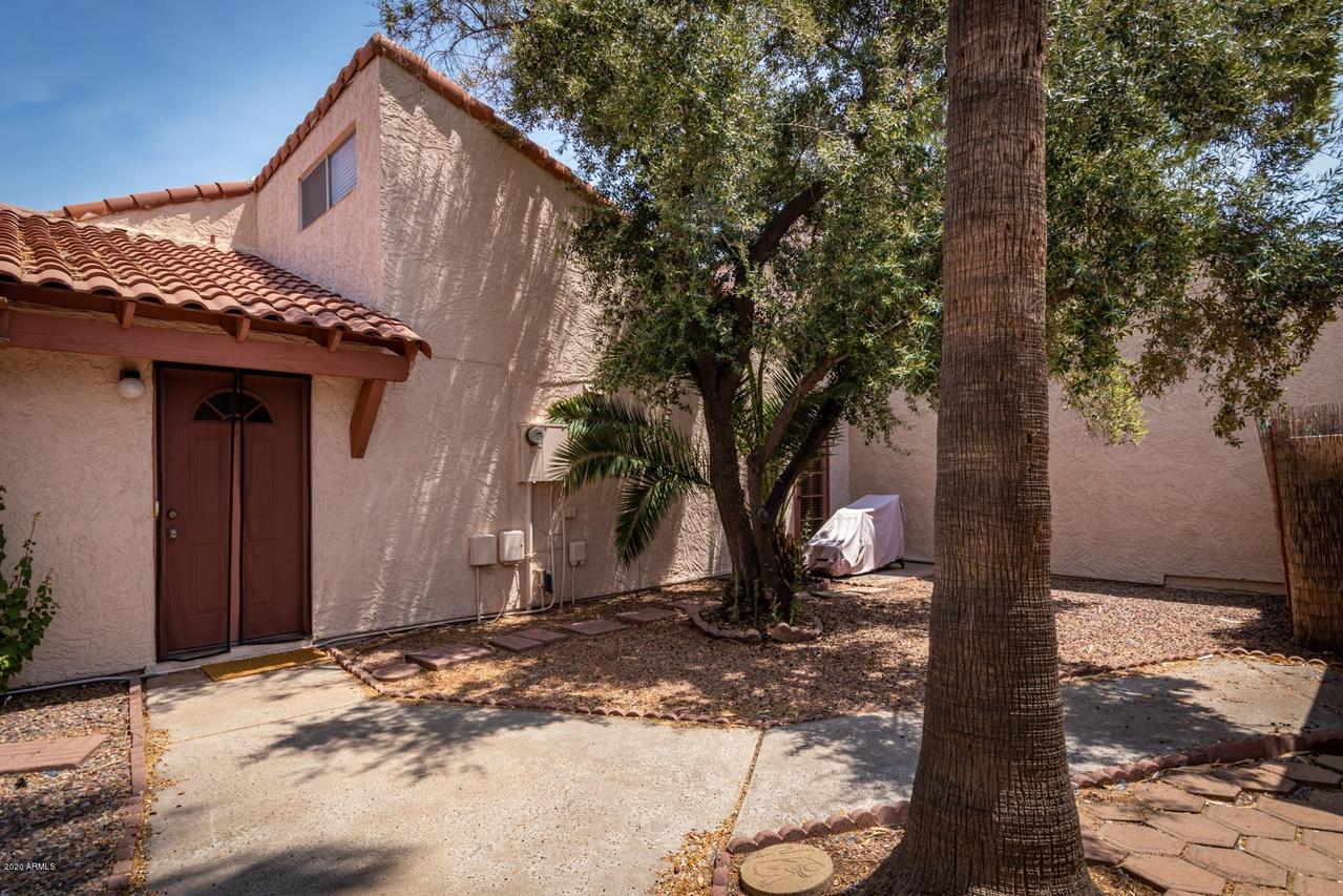 2167 E Sanos Dr., Tempe, AZ 85281