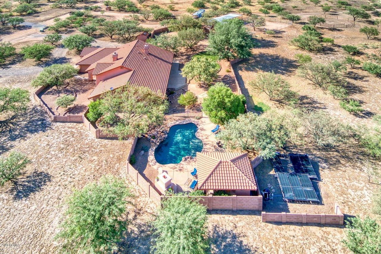 8127 S Calle Cola Blanca, Hereford, AZ 85615