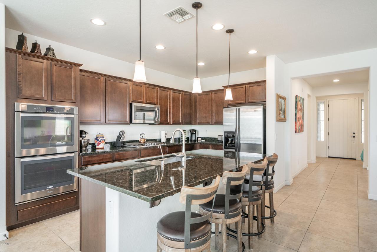 647 S 196th Dr., Buckeye, AZ 85326