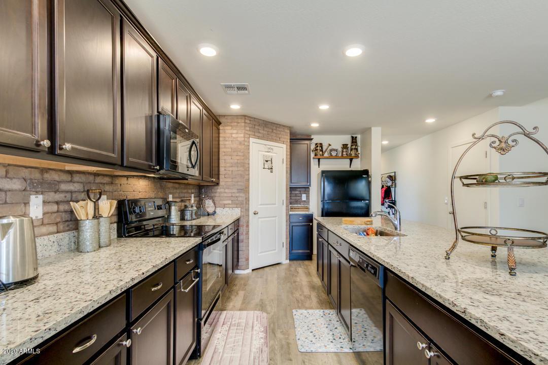 8842 S 254th Dr., Buckeye, AZ 85326
