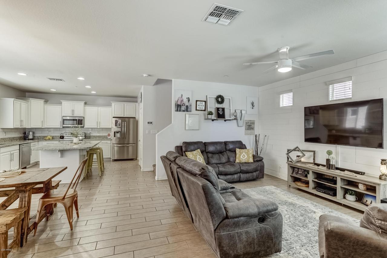 17487 N 92nd Ave., Peoria, AZ 85382