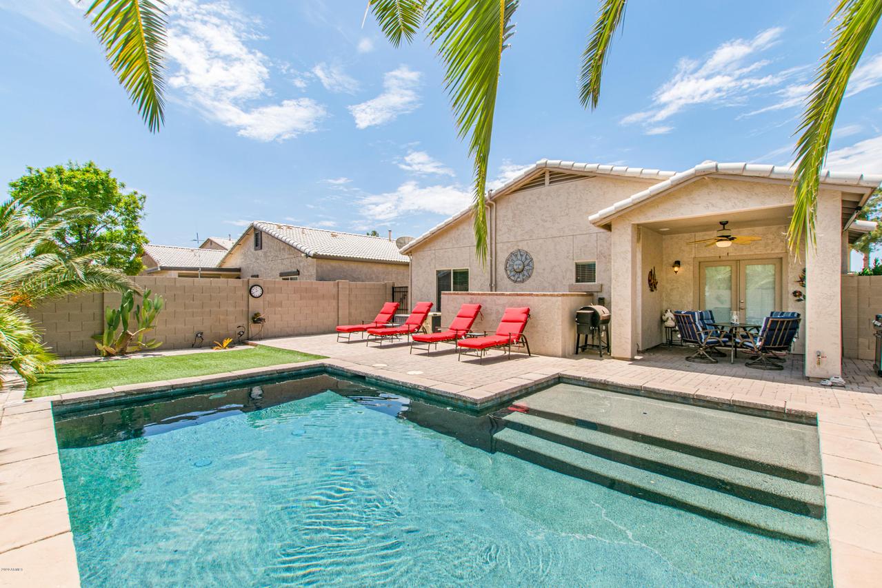 1002 E Desert Springs Way, San Tan Valley, AZ 85143