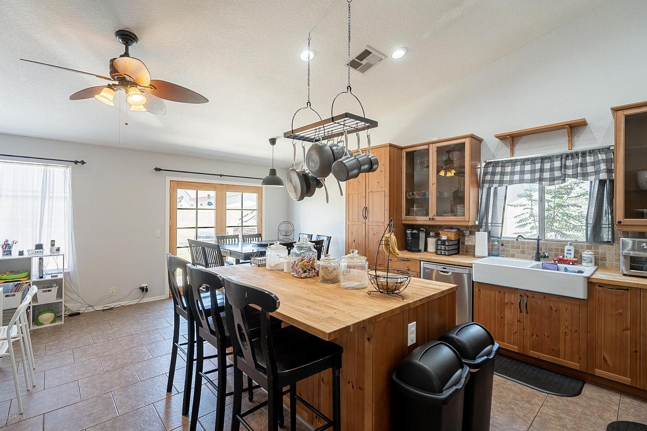 8552 W Mclellan Rd., Glendale, AZ 85305