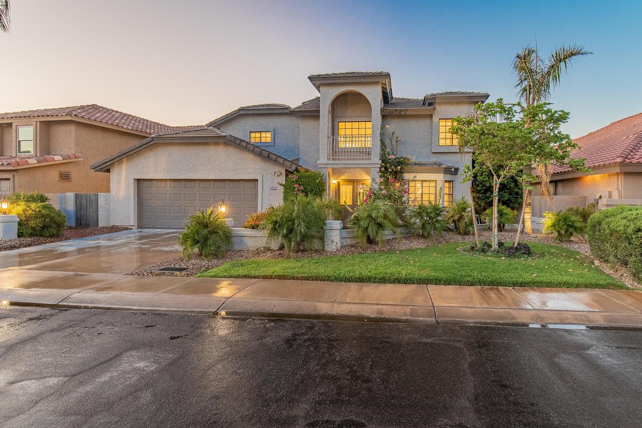 5724 W Abraham Ln., Glendale, AZ 85308