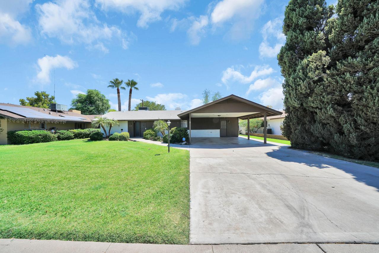 5541 W Morten Ave., Glendale, AZ 85301