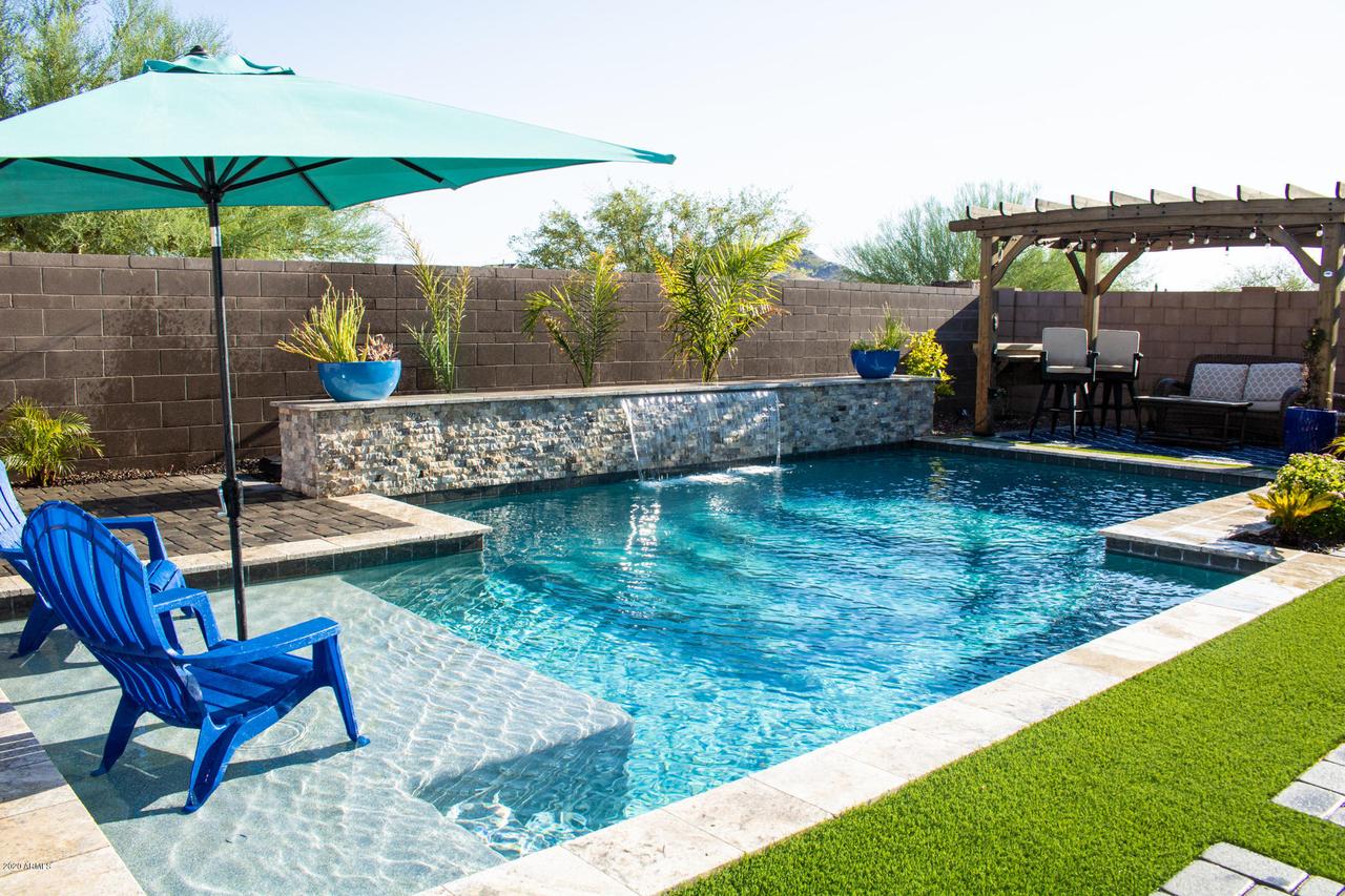 611 E Brisa Dr., Phoenix, AZ 85085