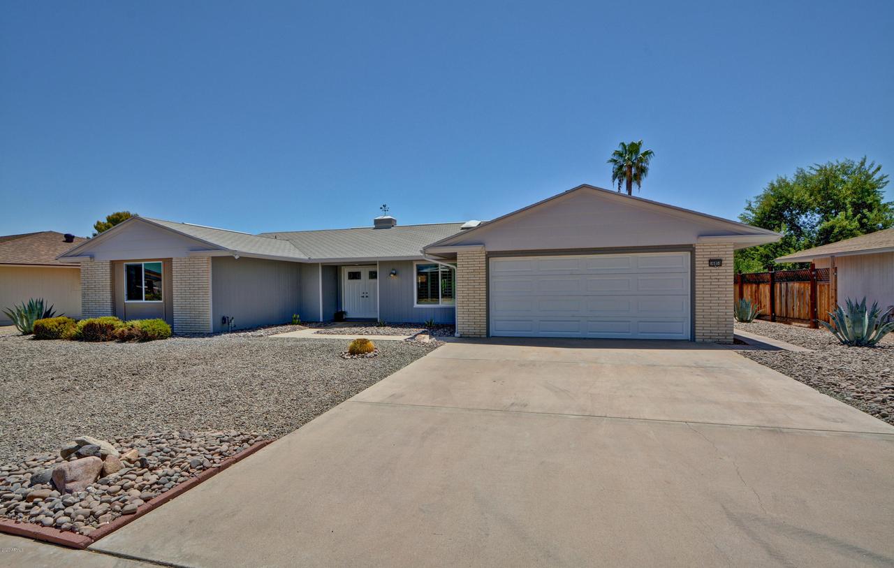 16850 N Meadow Park Dr., Sun City, AZ 85351