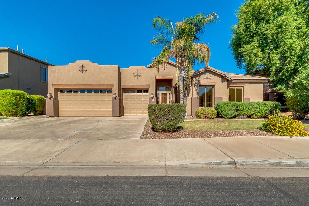 790 S Crosscreek Pl., Chandler, AZ 85225