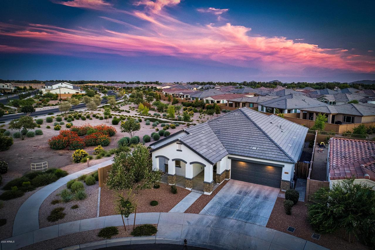 22579 E Calle De Flores, Queen Creek, AZ 85142