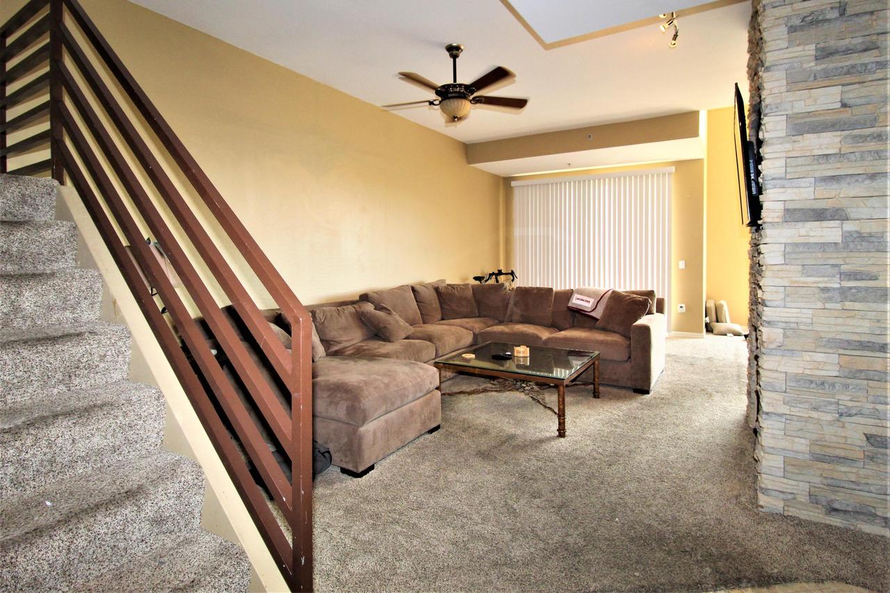 2302 N Central Ave. #615, Phoenix, AZ 85004