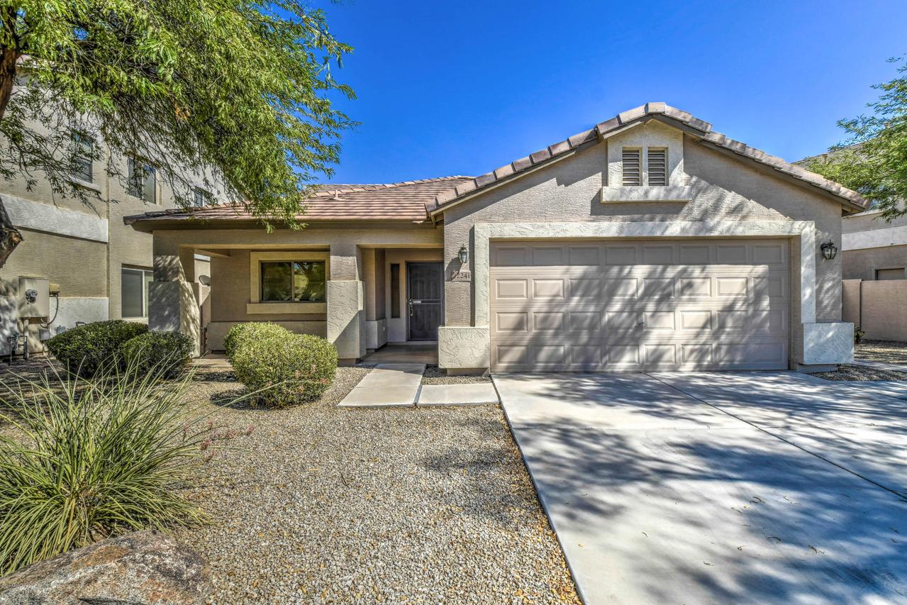22241 E Calle De Flores St., Queen Creek, AZ 85142