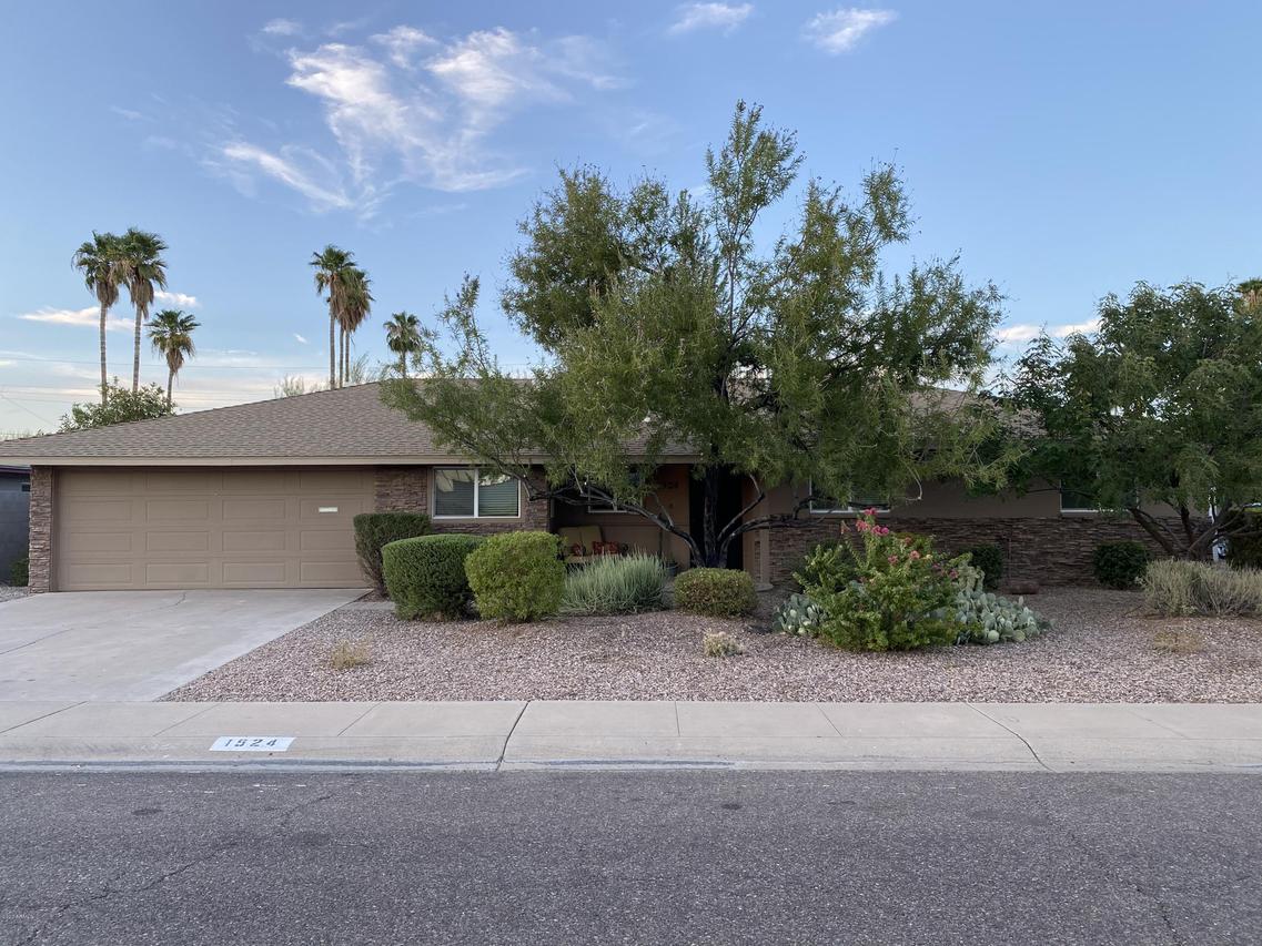 1524 W Lamar Rd., Phoenix, AZ 85015
