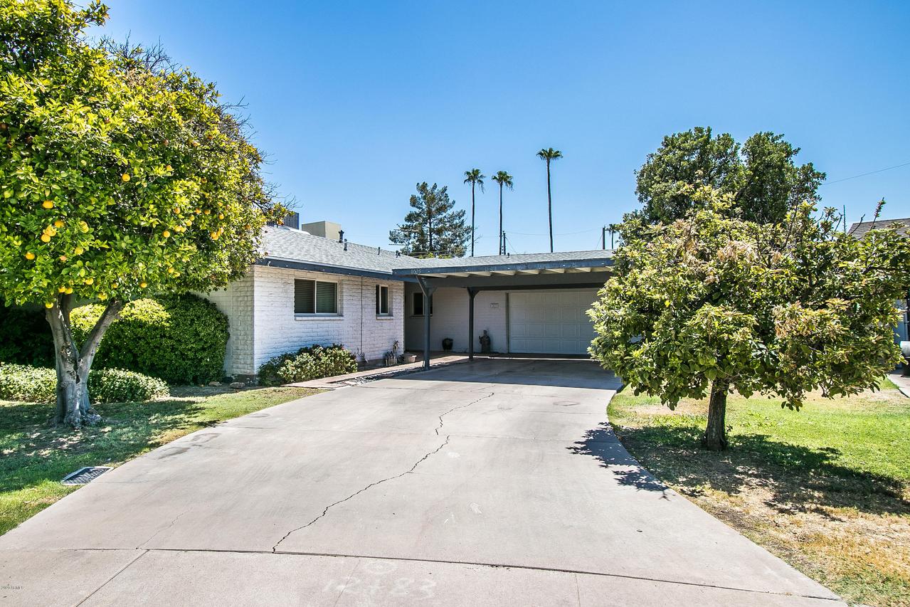 1025 E Balboa Cir., Tempe, AZ 85282