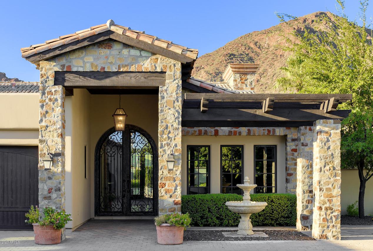 4610 N Borgatello Ln., Phoenix, AZ 85018