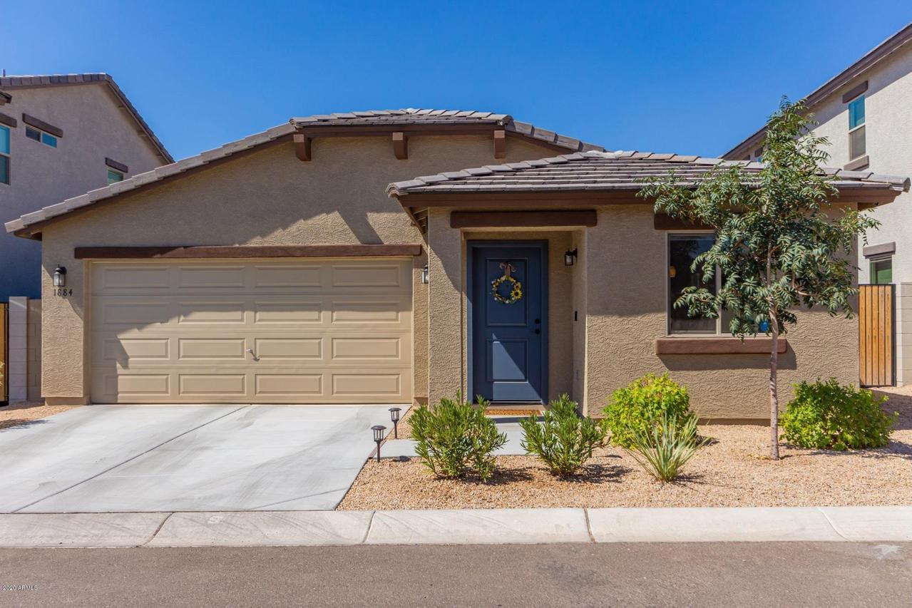 1884 W Expressman St., Apache Junction, AZ 85120