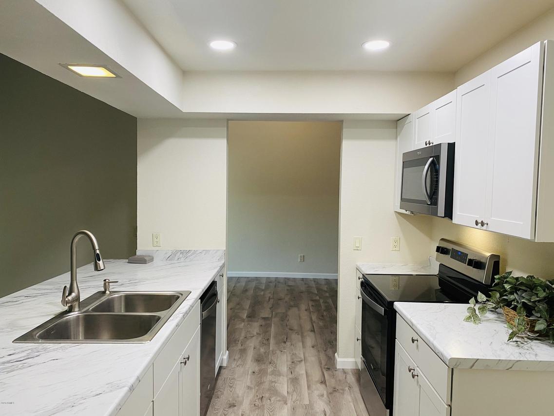 4614 N 106th Dr., Phoenix, AZ 85037