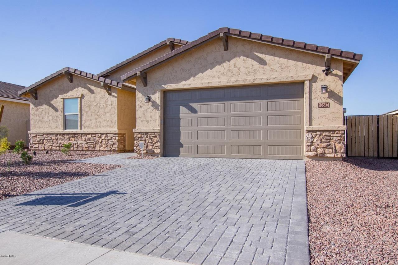 18612 W Lawrence Ln., Waddell, AZ 85355