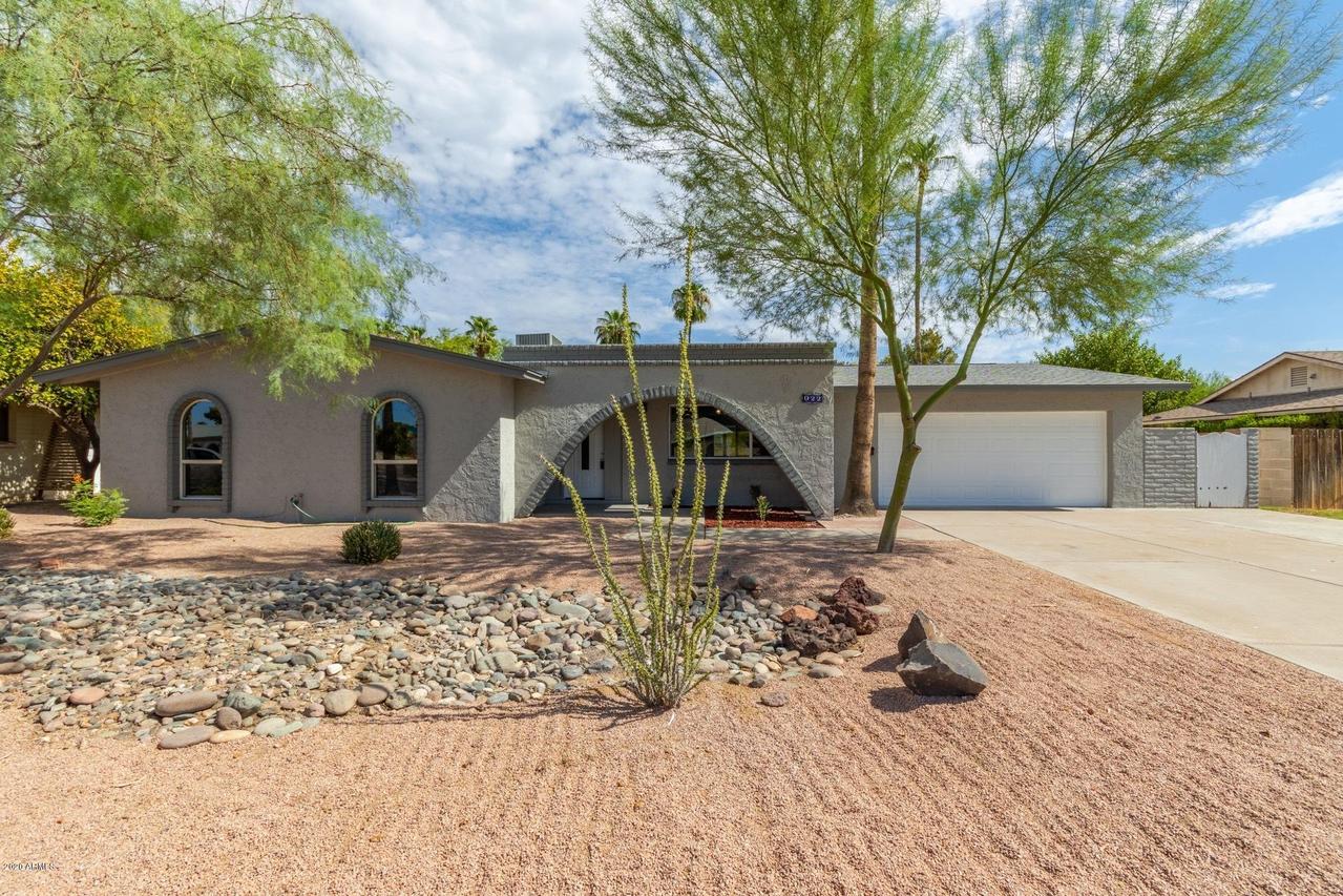 922 E Watson Dr., Tempe, AZ 85283