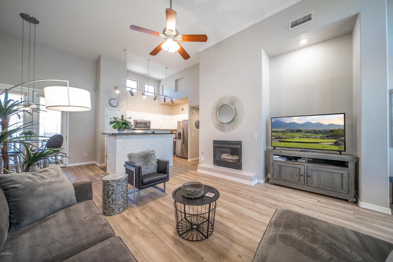 15221 N Clubgate Dr. #2092, Scottsdale, AZ 85254