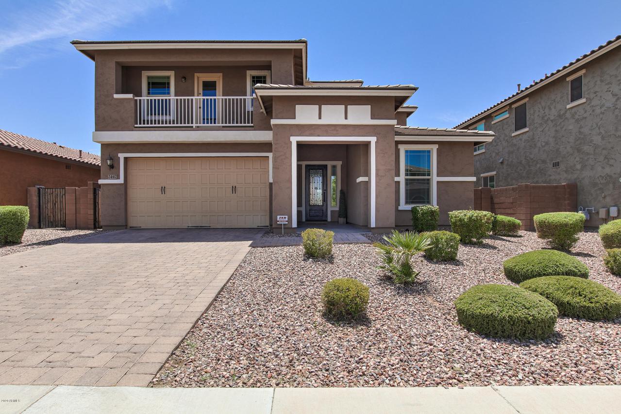 2447 E Hazeltine Way, Gilbert, AZ 85298