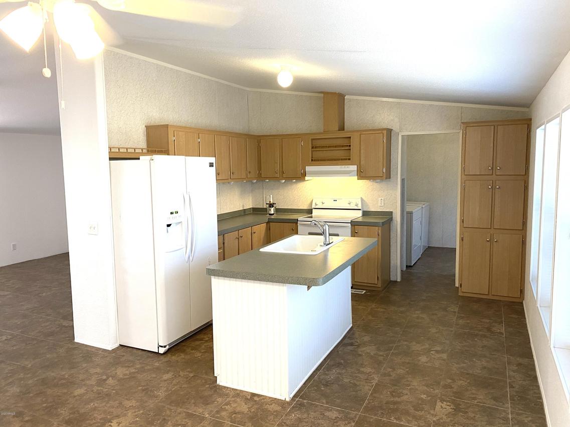 208 E Wagoner Rd., Phoenix, AZ 85022