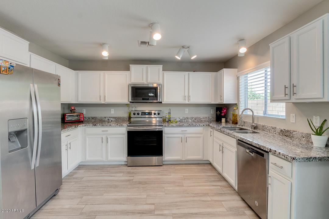 28171 N Gold Ln., San Tan Valley, AZ 85143