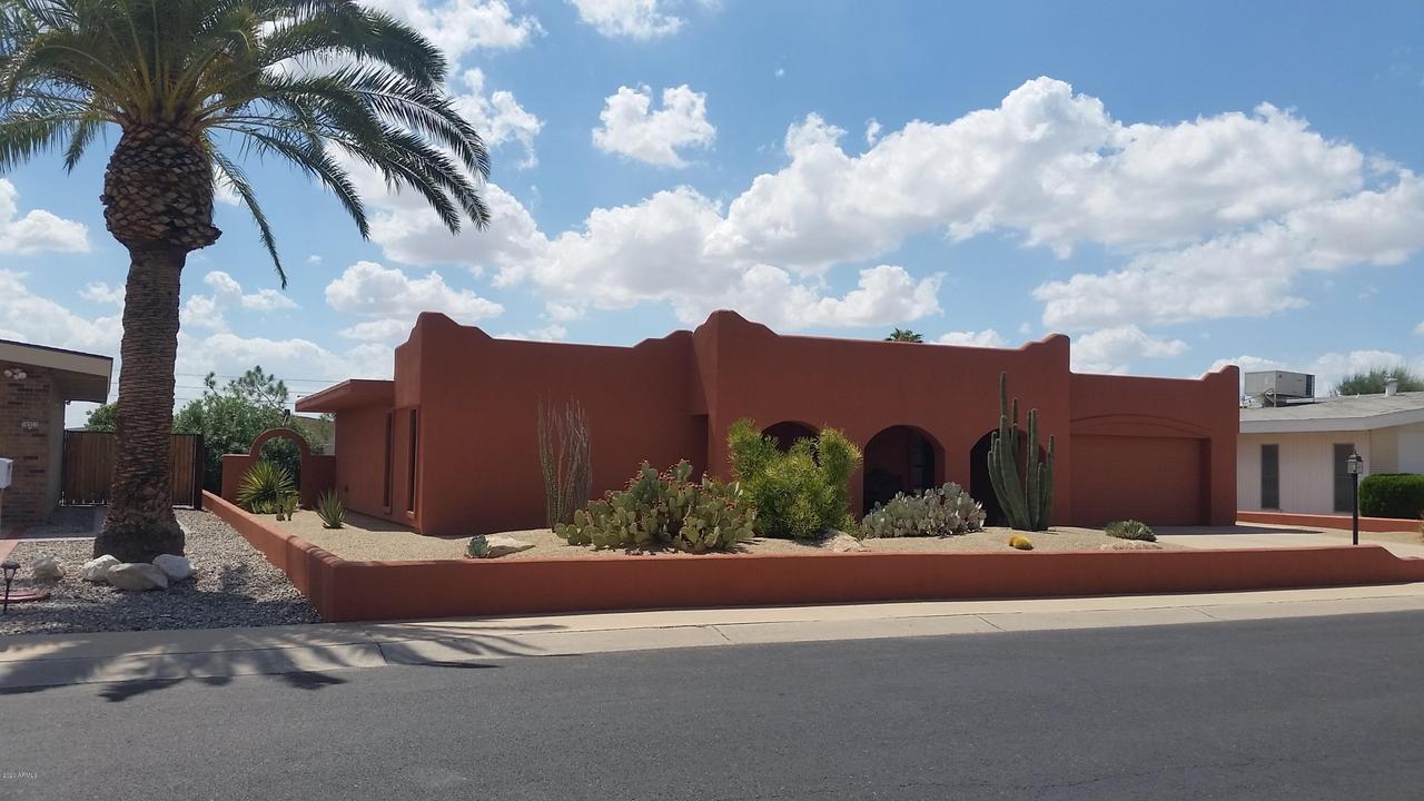 10925 W Palmeras Dr., Sun City, AZ 85373