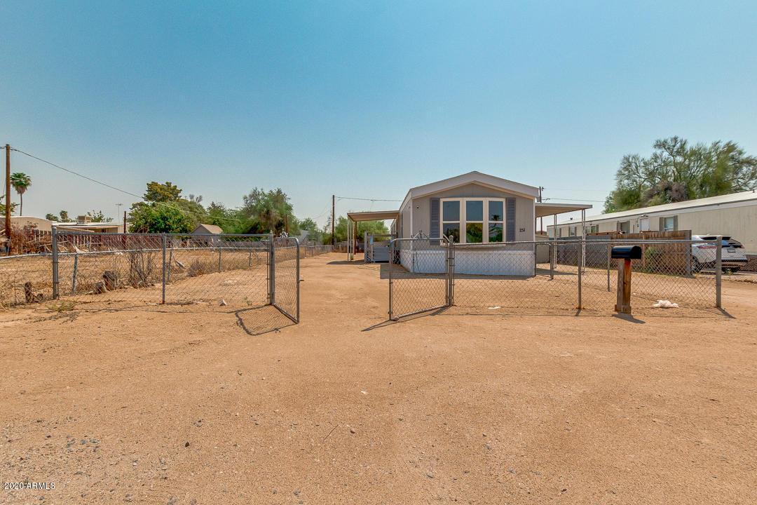 251 N 82nd St., Mesa, AZ 85207