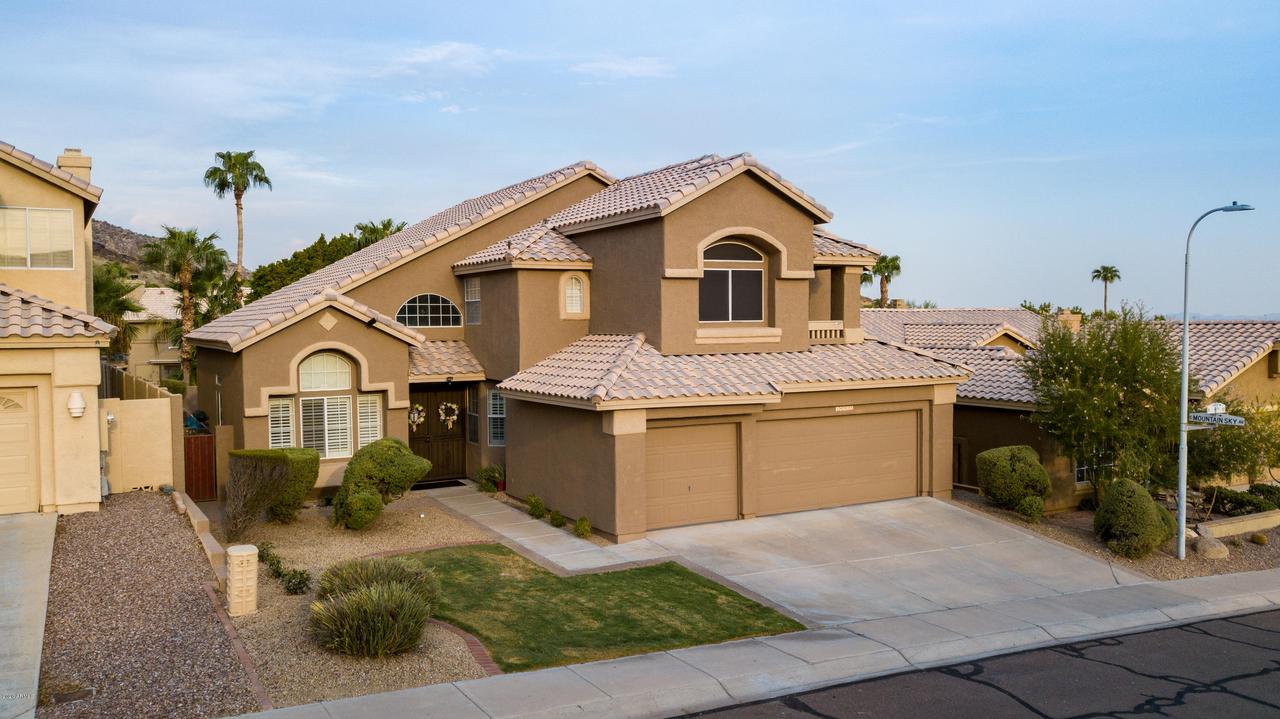 14825 S 8th St., Phoenix, AZ 85048