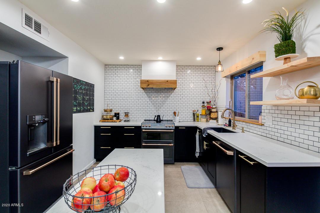 1425 E Gardenia Dr., Phoenix, AZ 85020