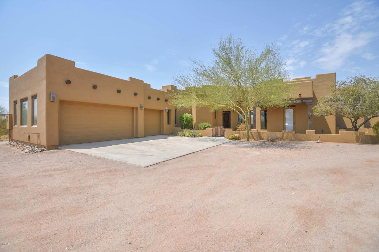 10940 W Ironwood Hills Dr., Casa Grande, AZ 85194