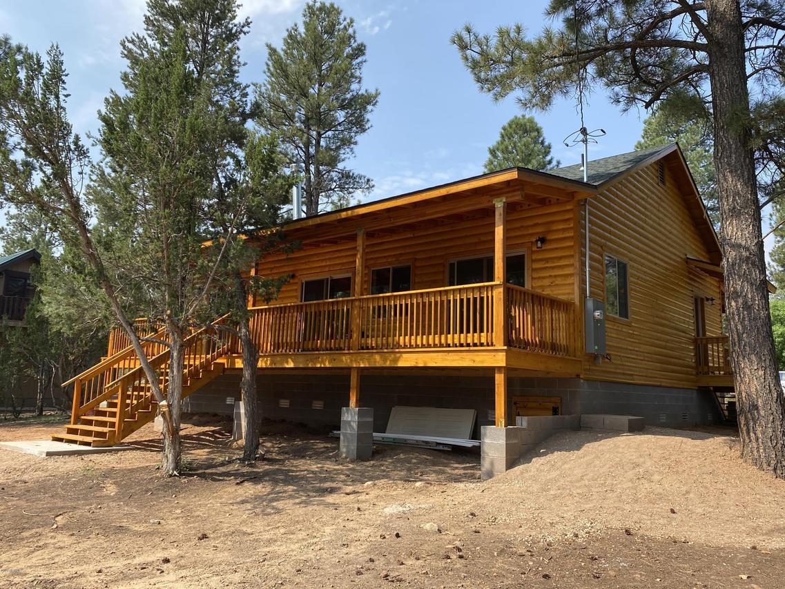 3367 Whispering Pine Dr., Overgaard, AZ 85933
