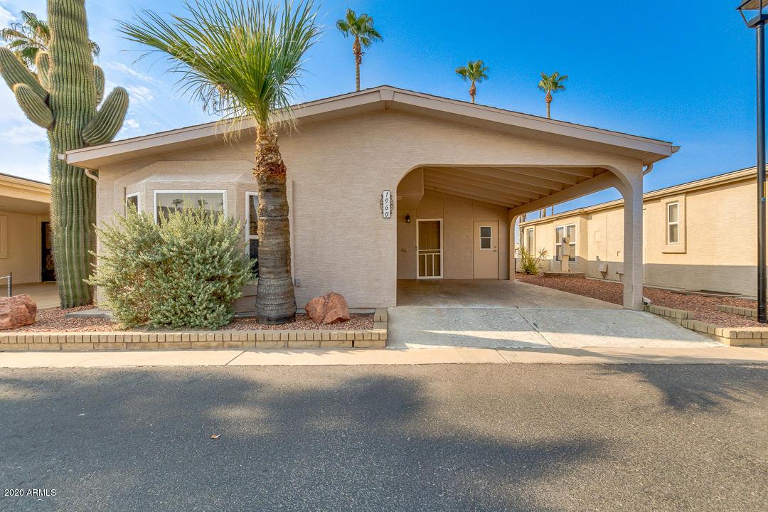 1960 E Cherry Hills Dr., Chandler, AZ 85249