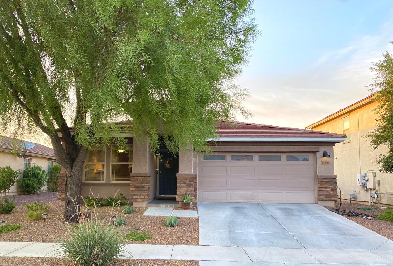 17646 W Maya Way, Surprise, AZ 85387