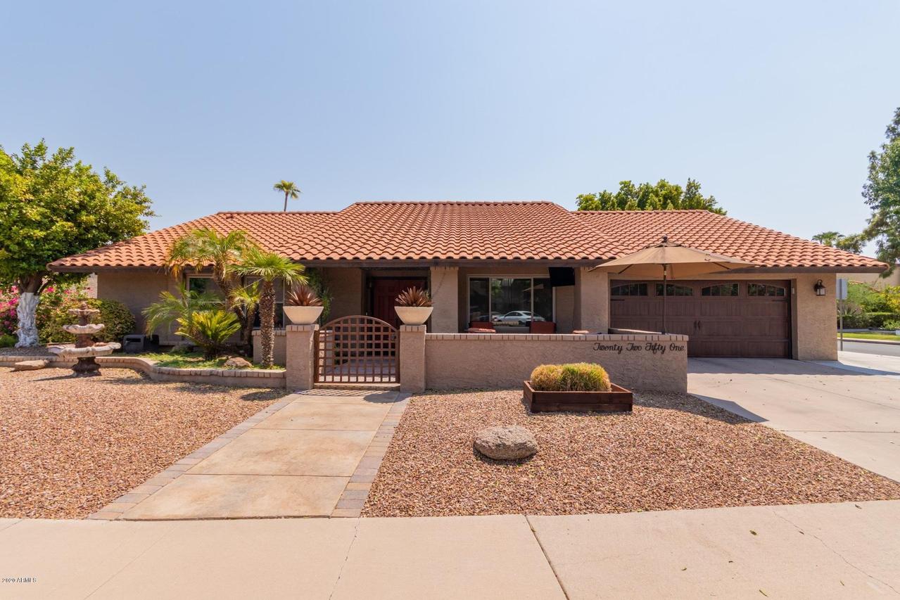 2251 S Catarina Cir., Mesa, AZ 85202