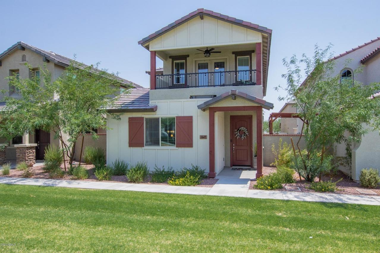 1647 N 209th Ave., Buckeye, AZ 85396